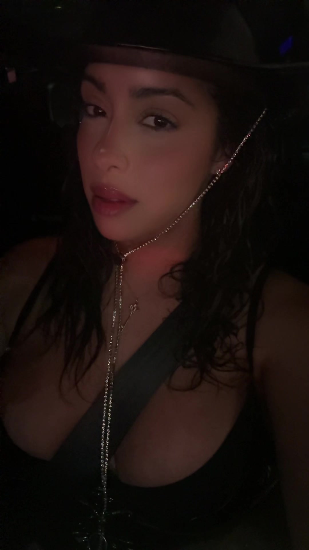 @Glo