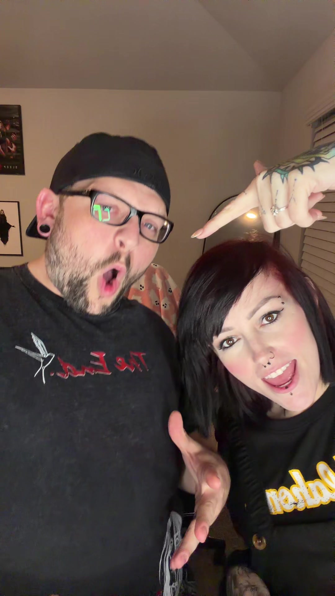 @cursedcarissa