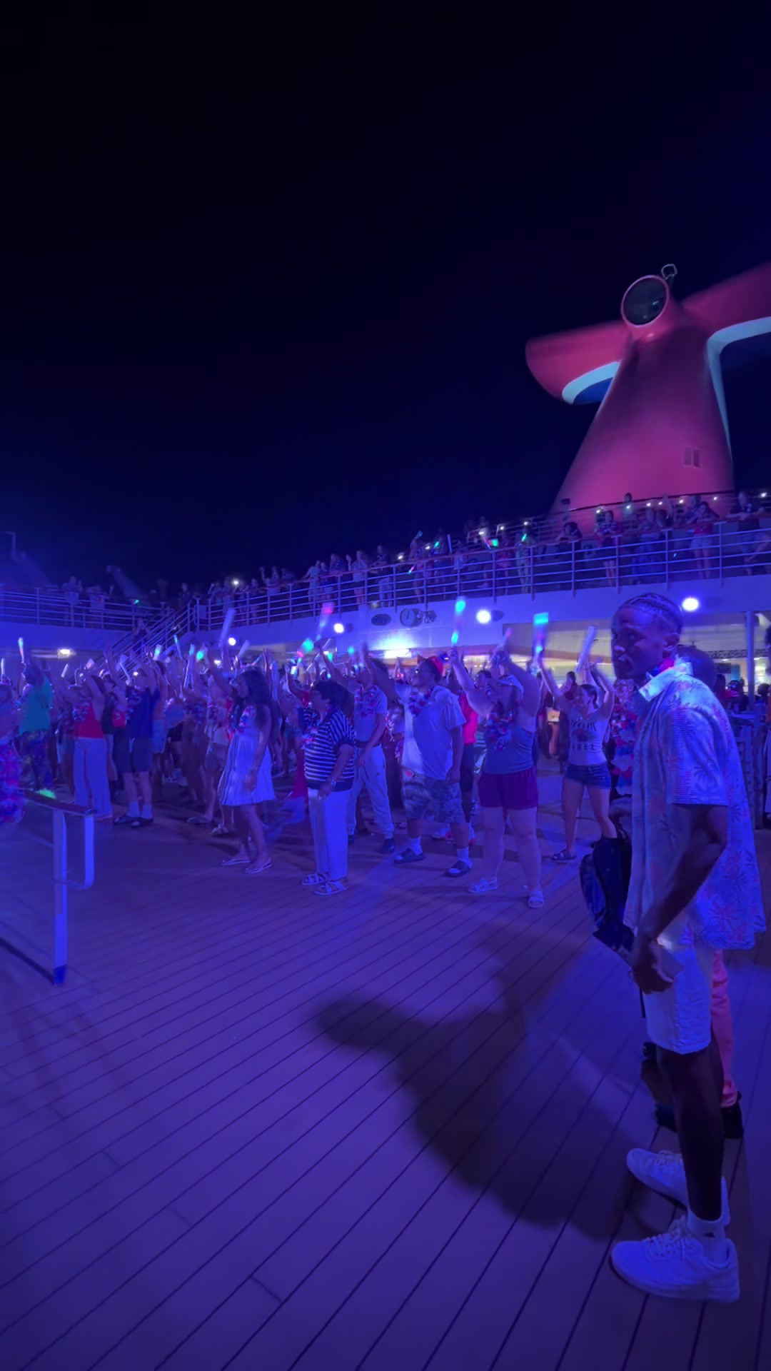 @CruisinWithCandace🛳️