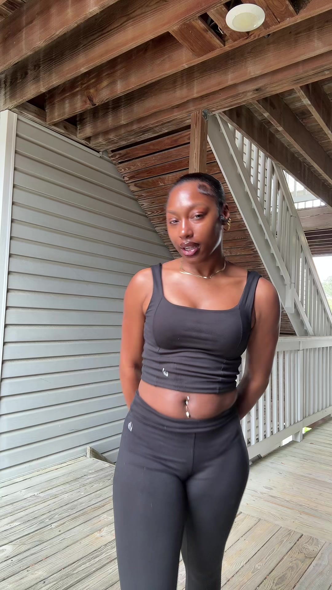 @PrettyWithaScar
