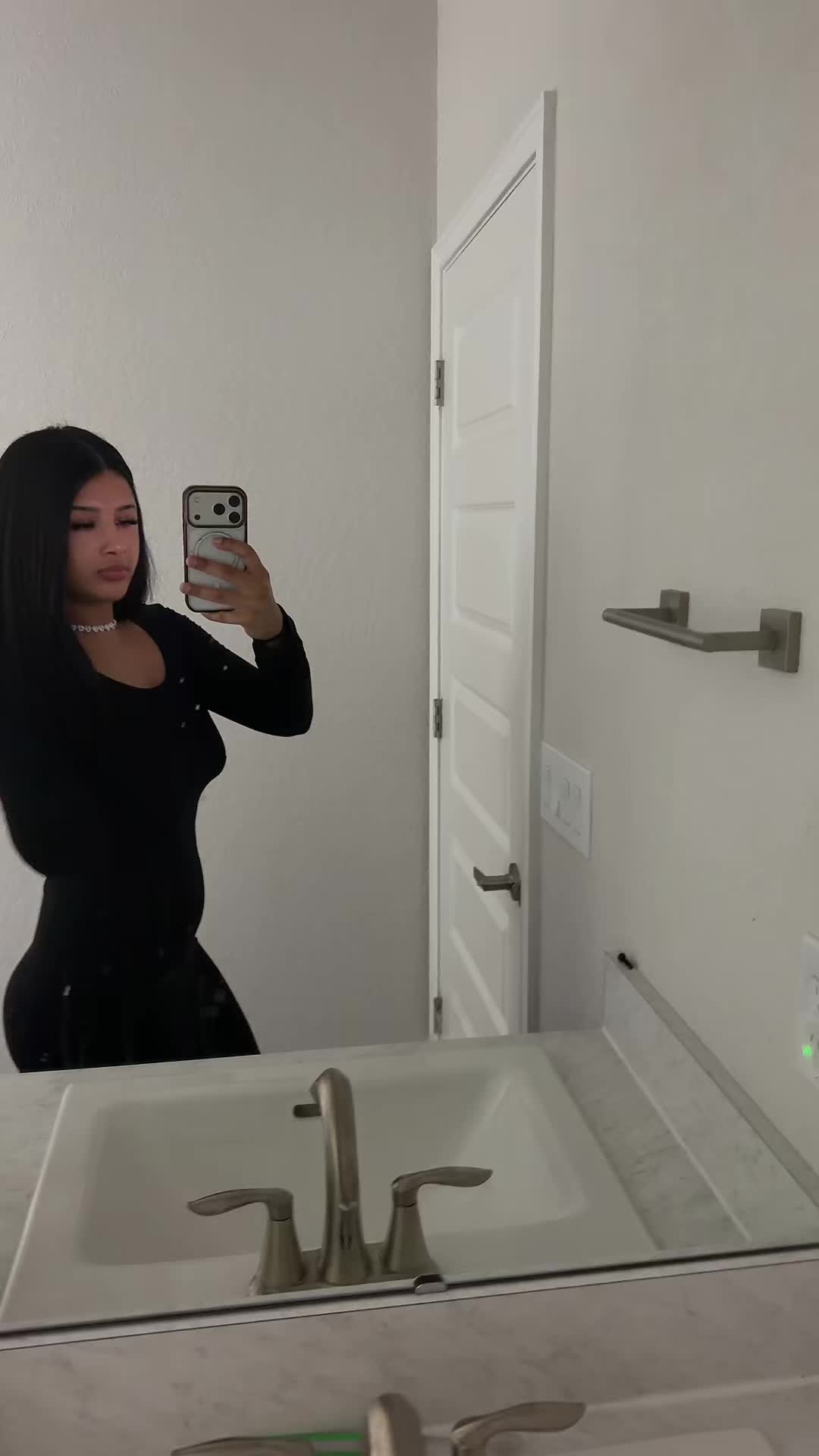 @bratsluvbluntts