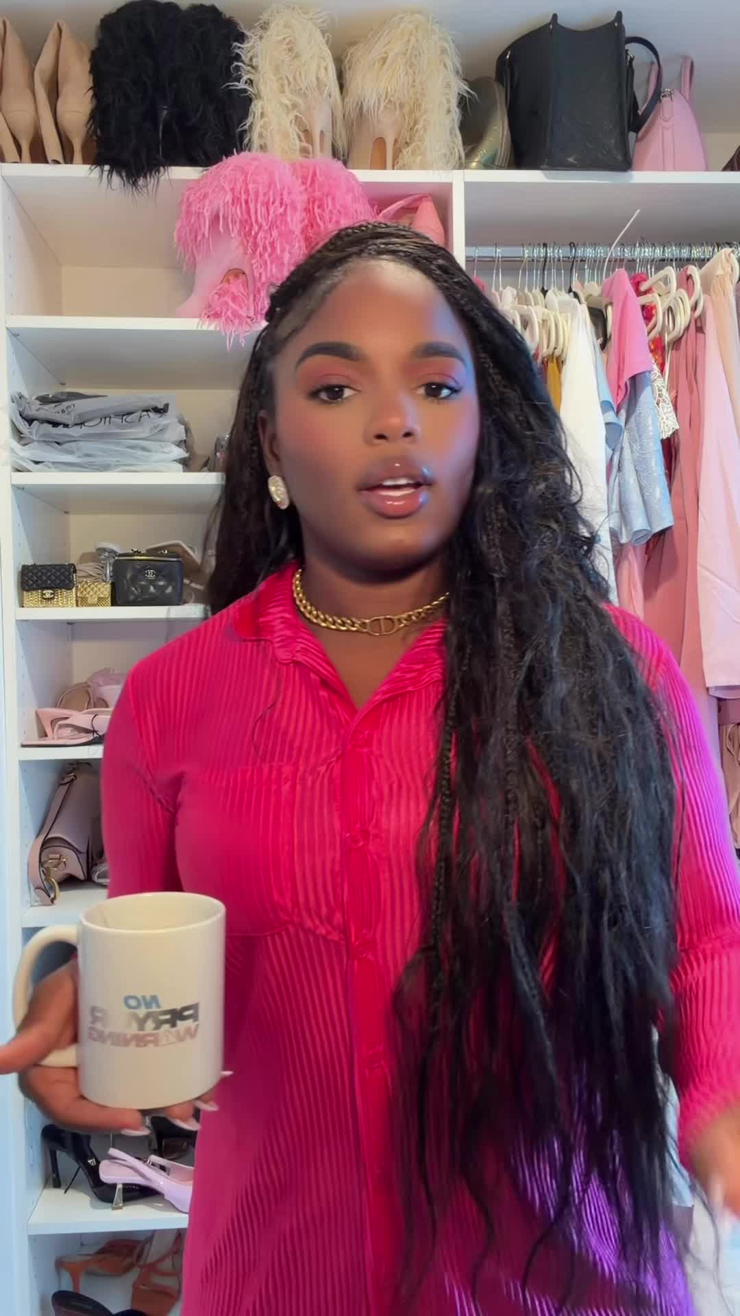 @thearielpryor