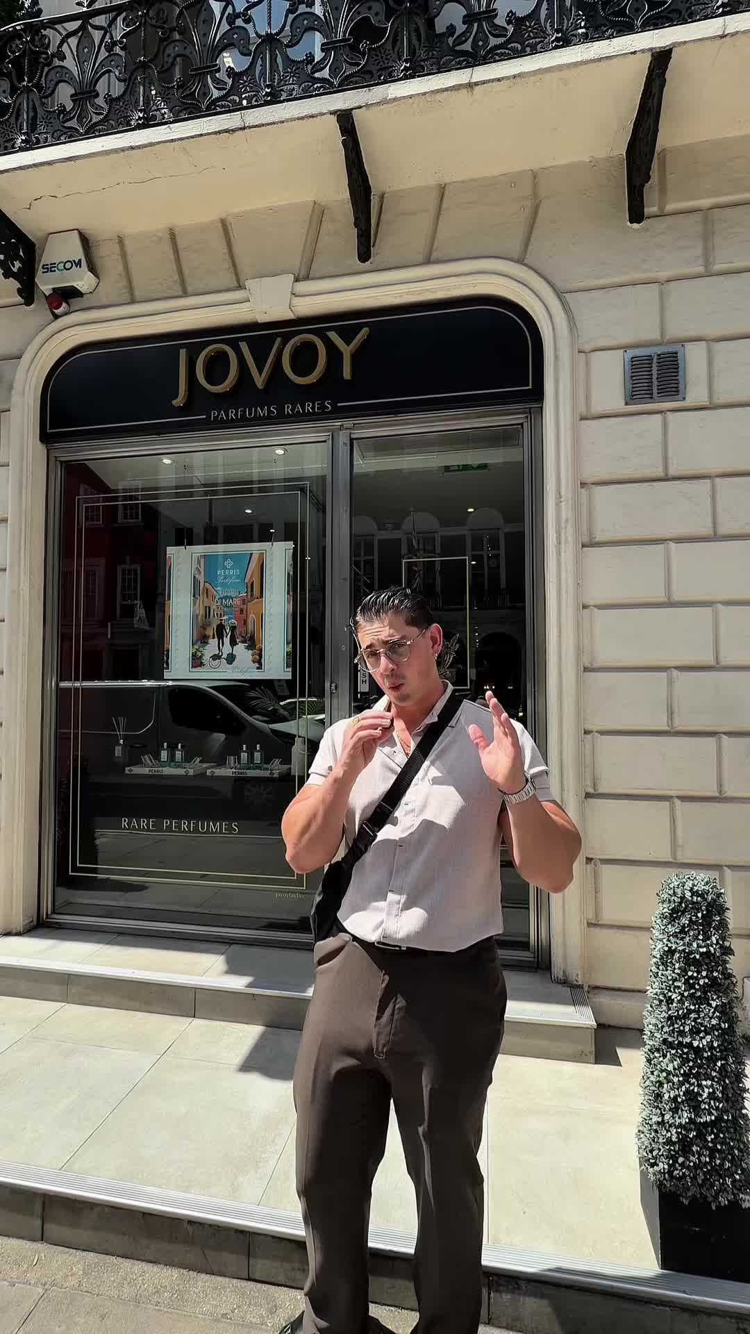 @Tonyaromas
