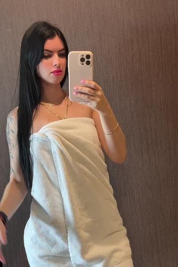 @Laritza25_oficial