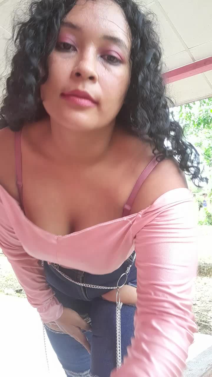 @anlliri💓😝💋💋♥️luna