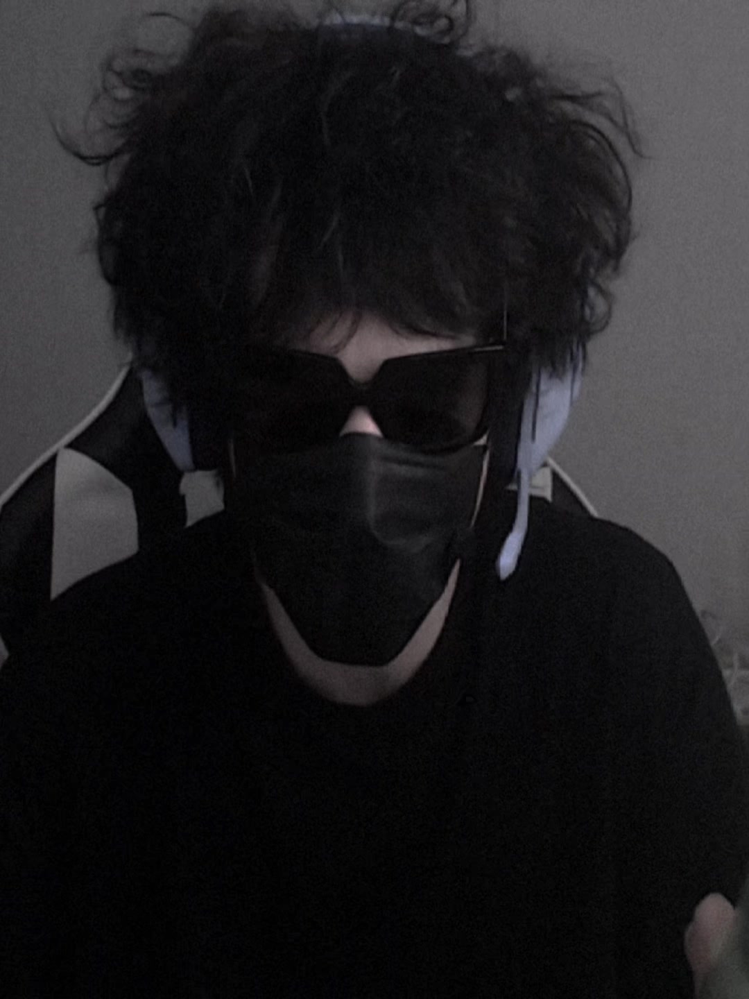 @kyiwzy