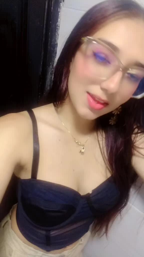 @𝖁𝖆𝖑
