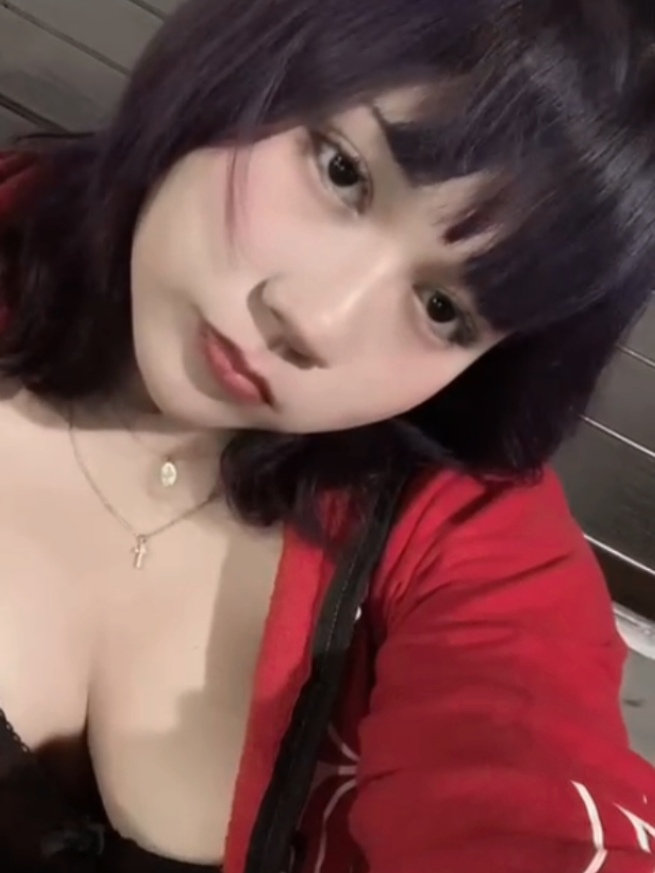 @Mel 𖤐