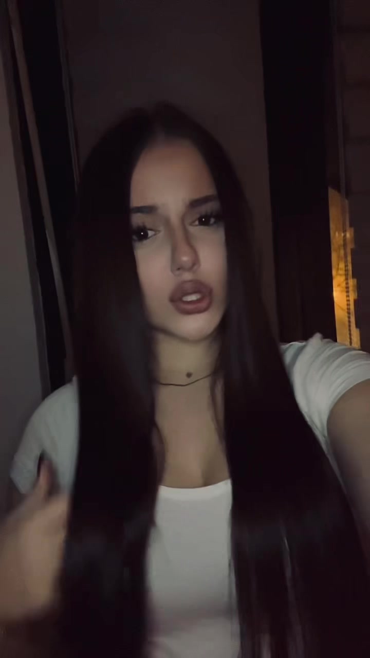 @elenica