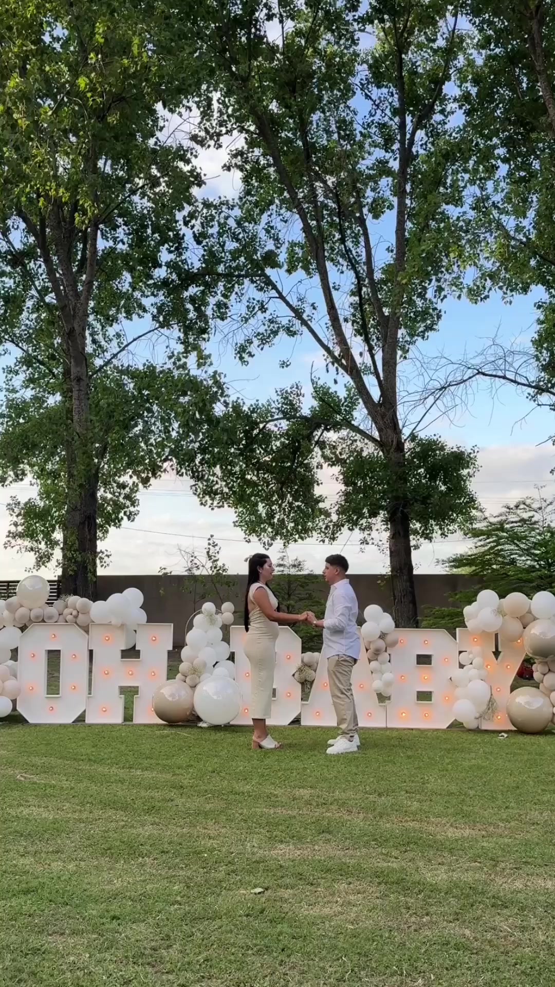 @𝑬𝒍𝒊 𝑴𝒐𝒍𝒊𝒏𝒂