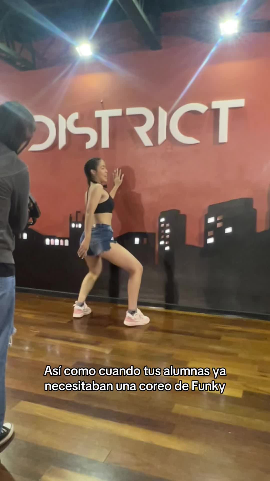 @Lailla