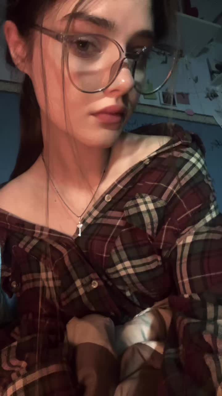 @лиза