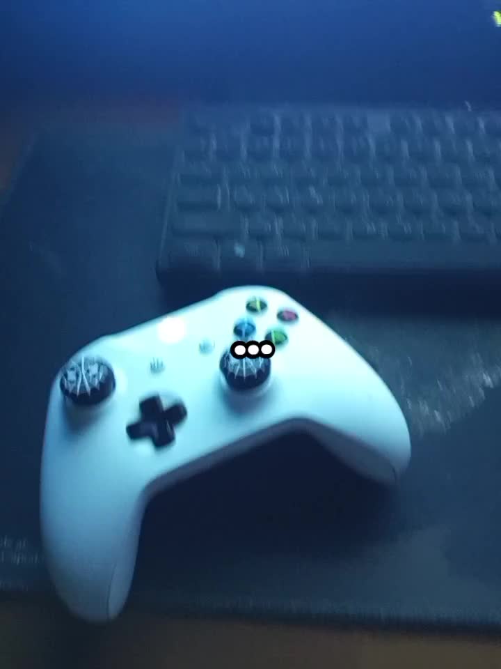@👾