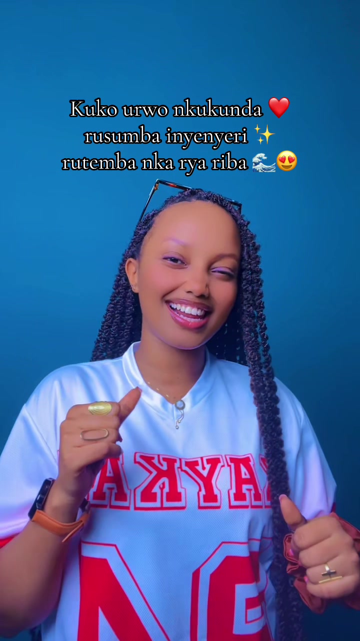 @KELLYNA