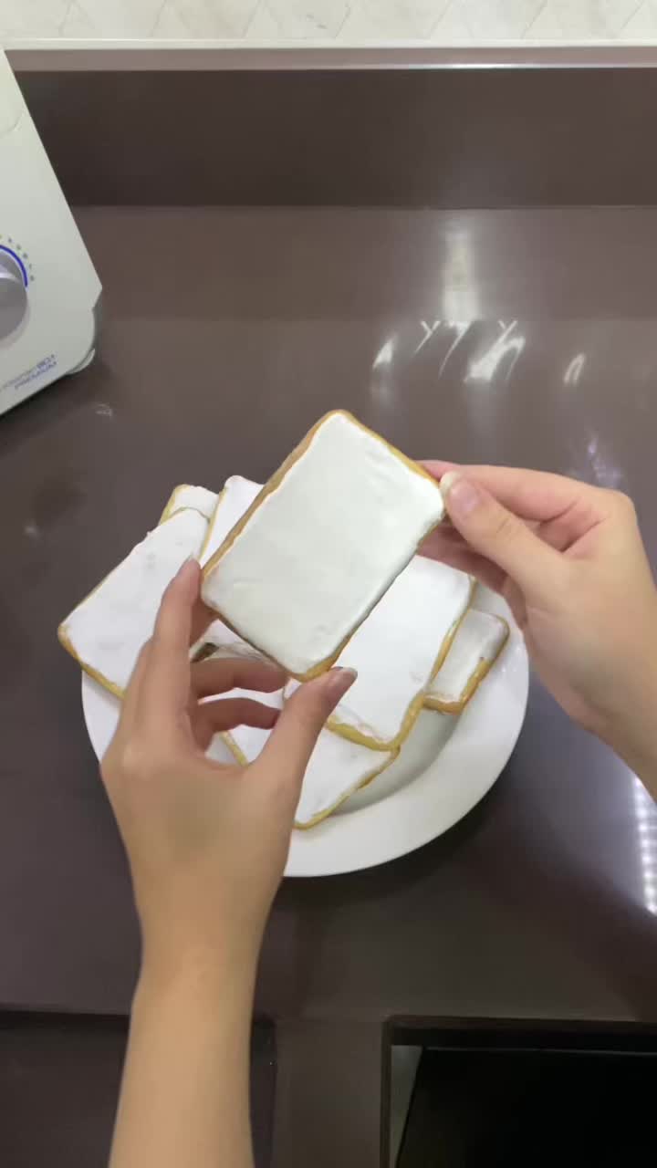 @hachiko.bakes
