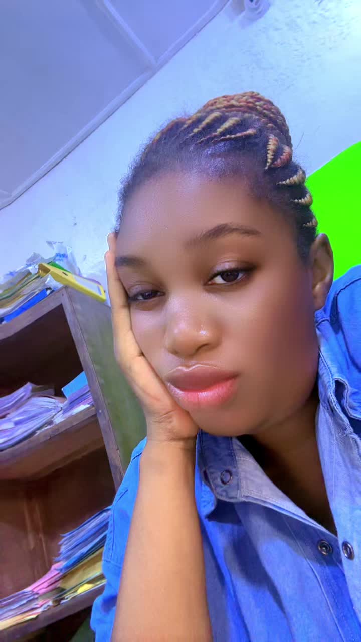 @Marie France 🇨🇮