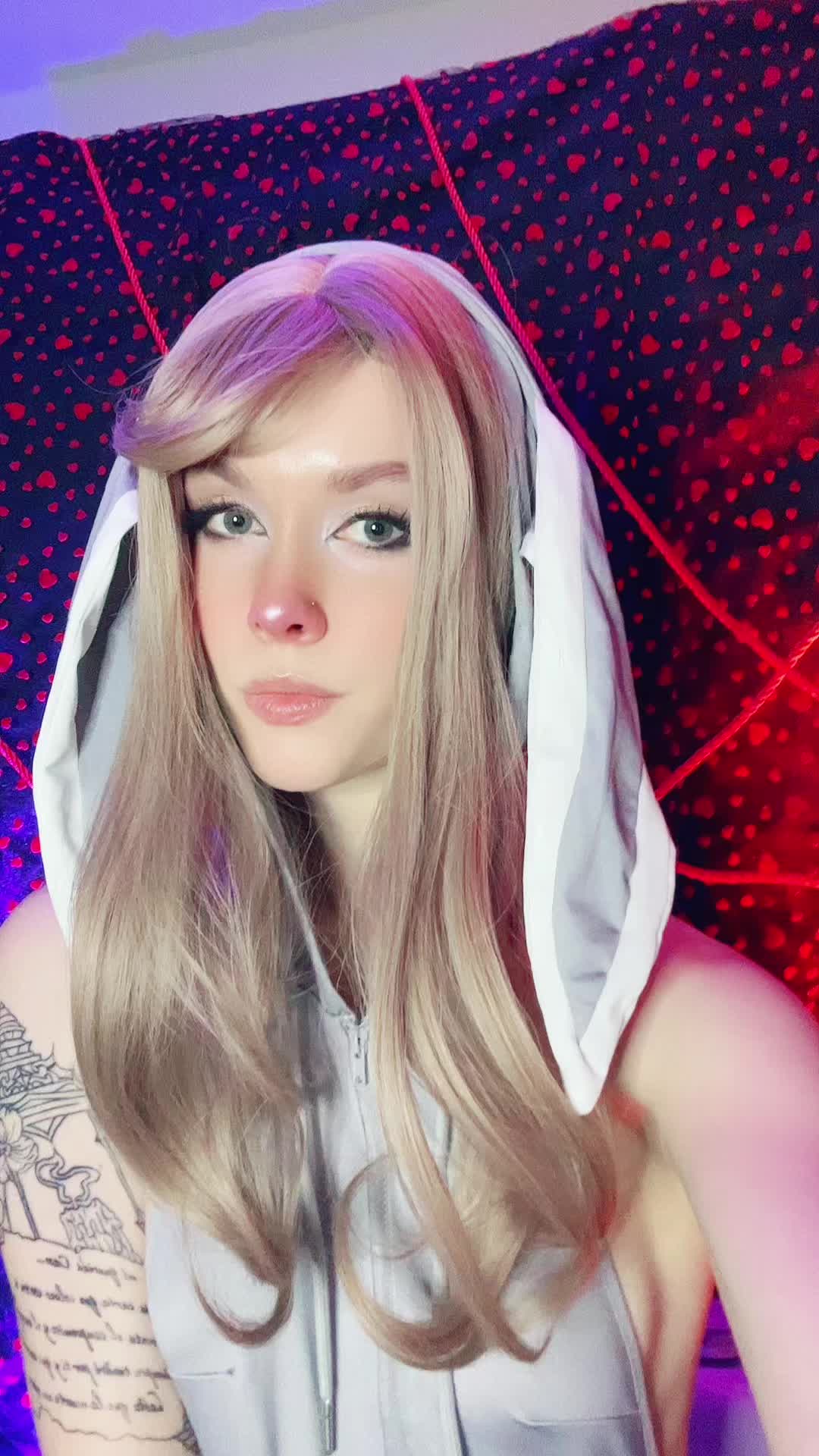 @Cosplayer_cutie