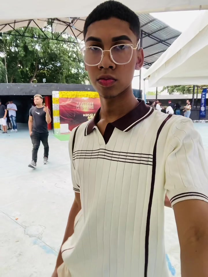@️