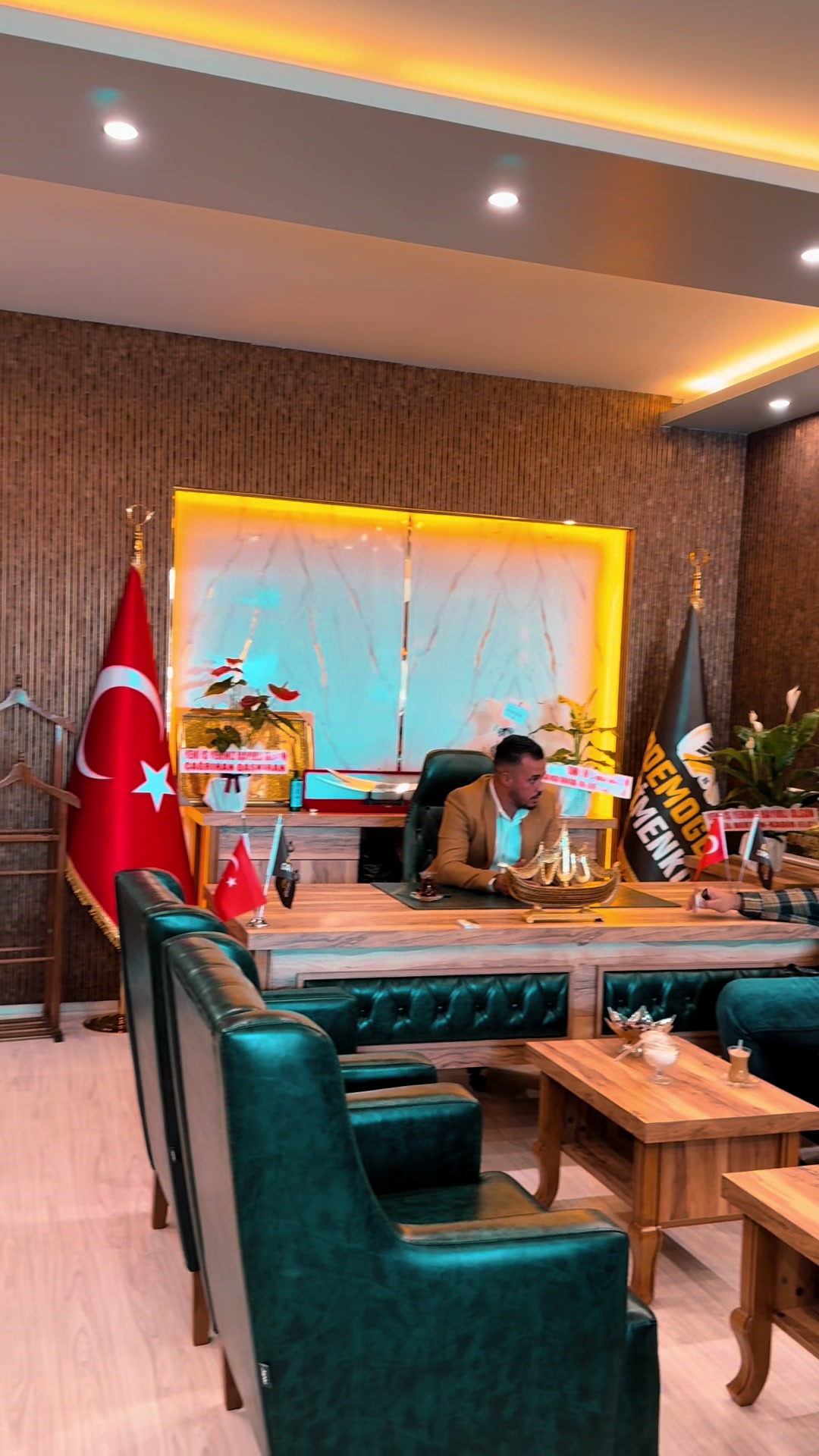 @Tamer Laçin