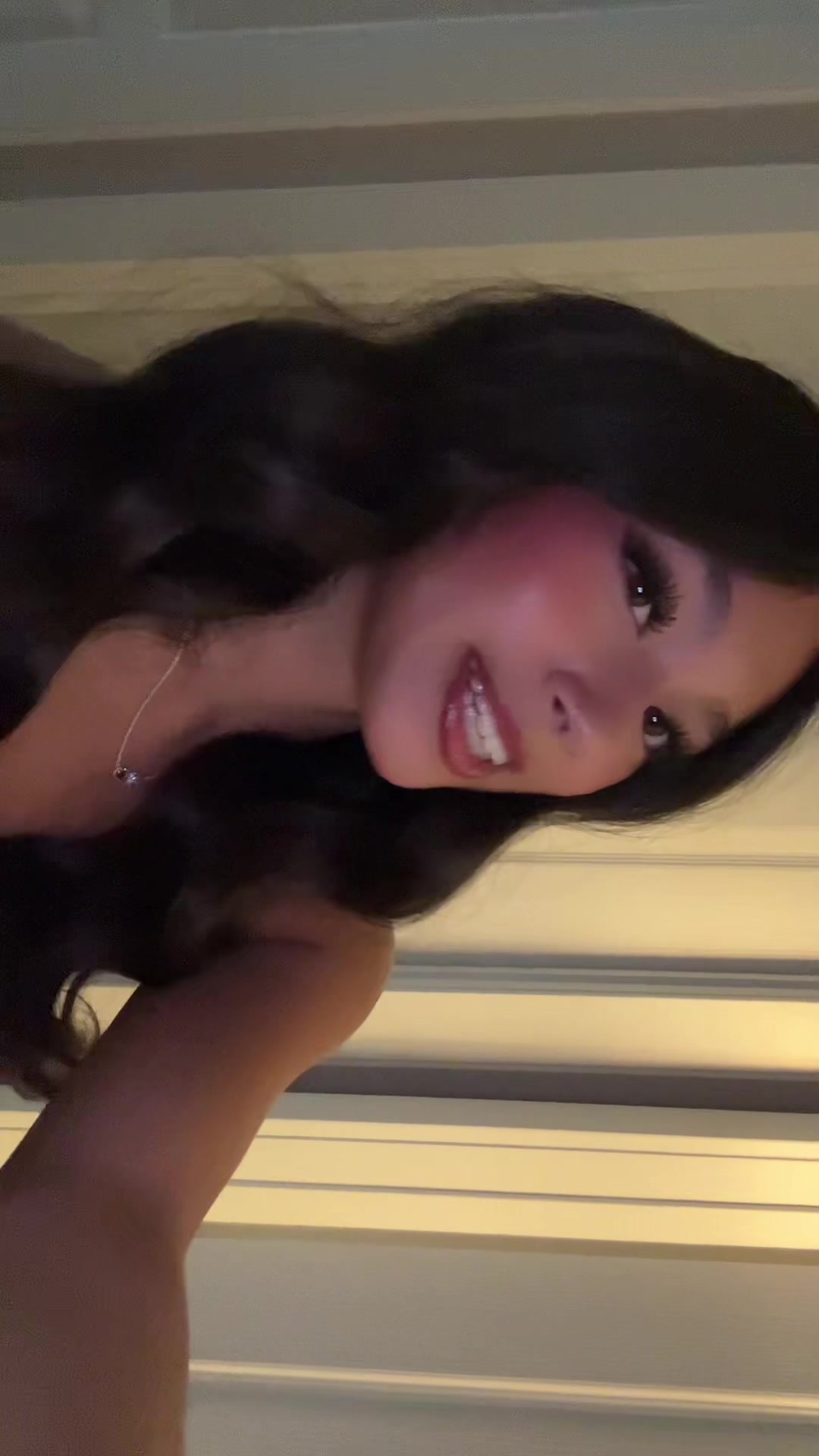 @𝓐𝓿𝓪