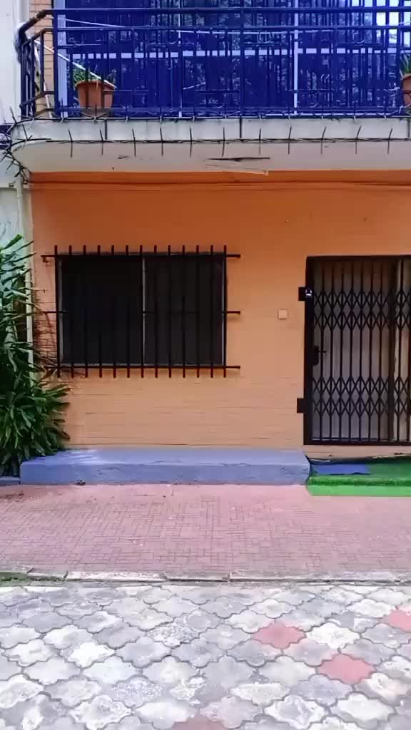 @tundebeccy