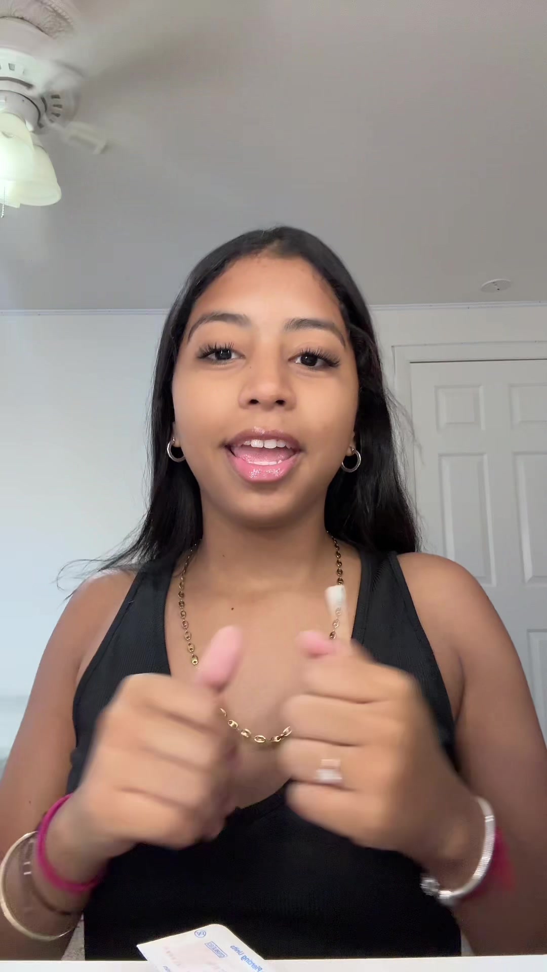 @VALERIA🦦