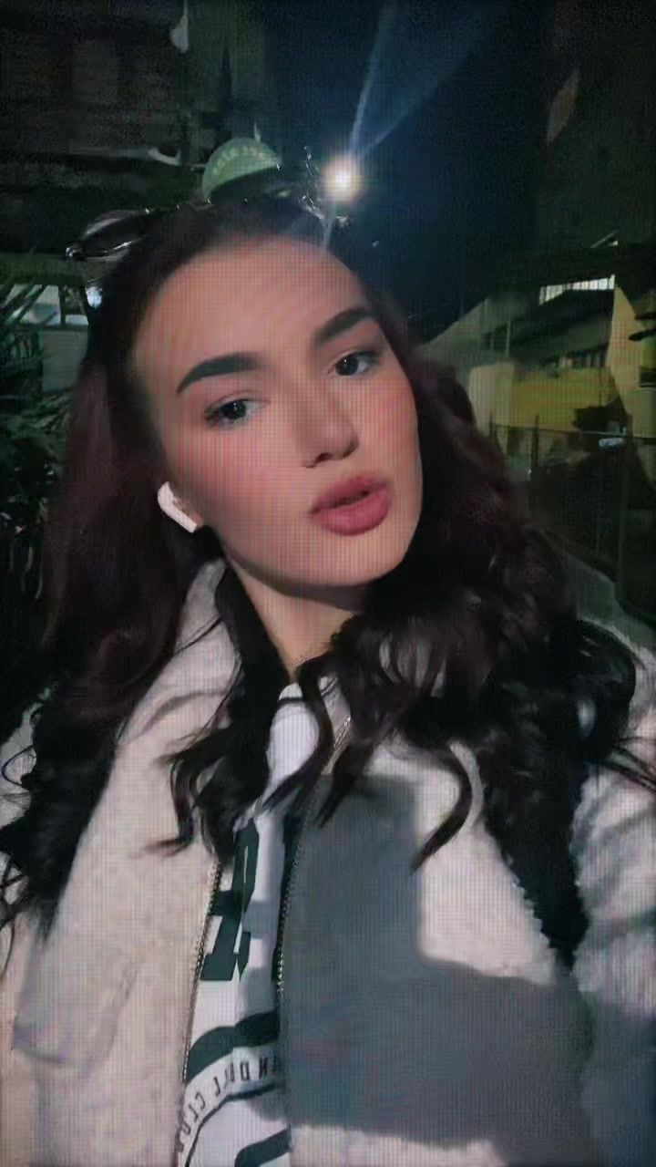 @Mila👅