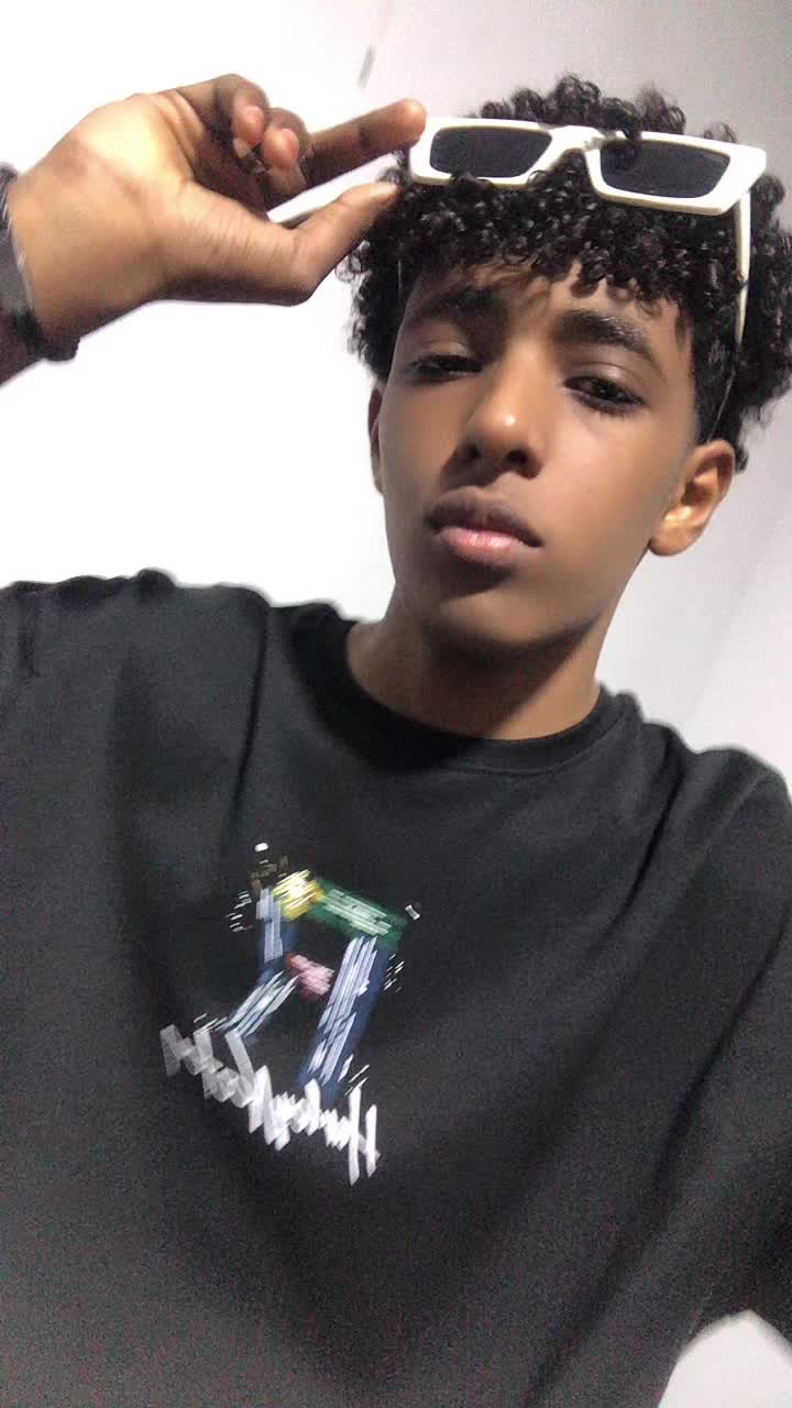 @R.    I.    X.