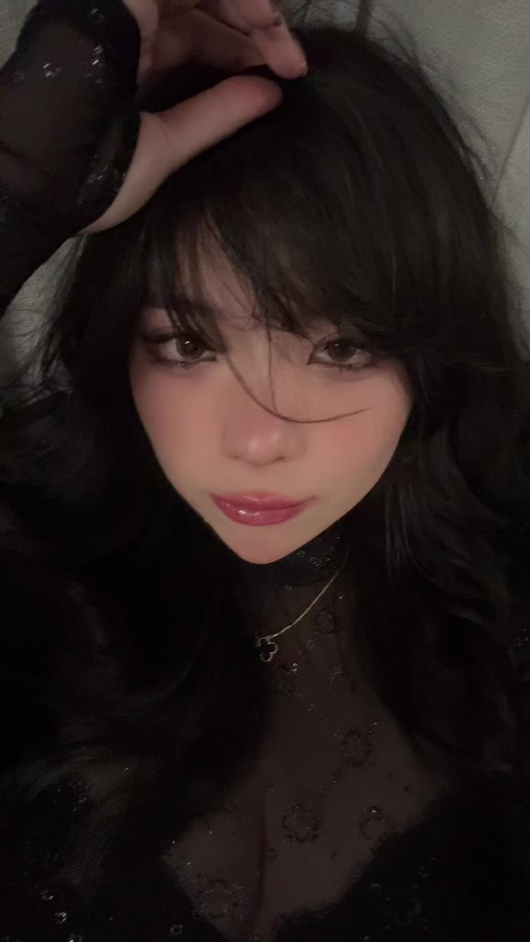@anika