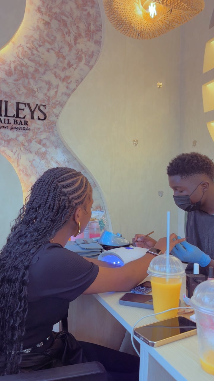 @AfRo nAiLs master