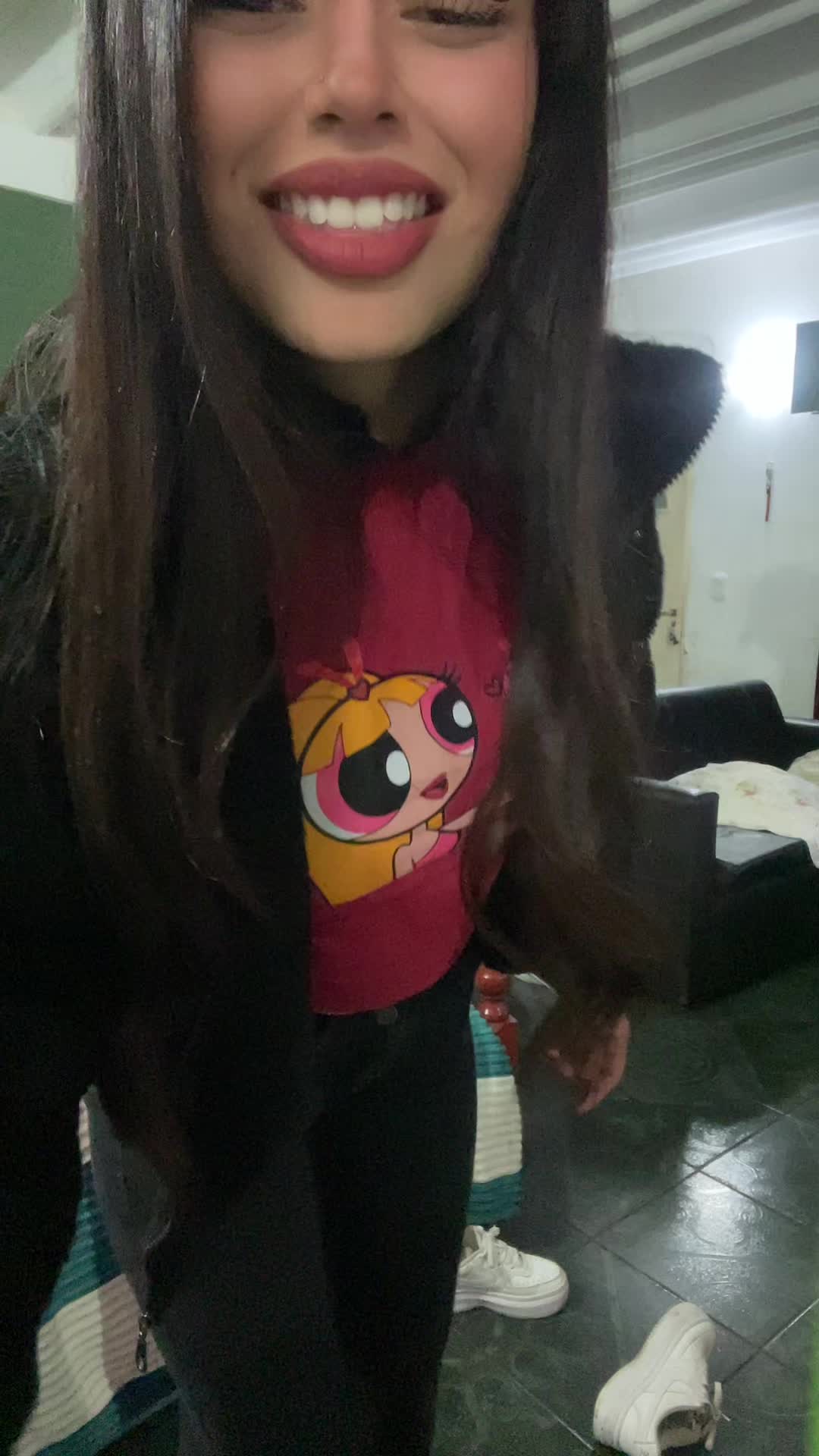 @Lara 💋🥷