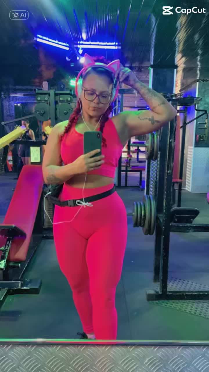 @Janine Pantera 🐾🧿💜