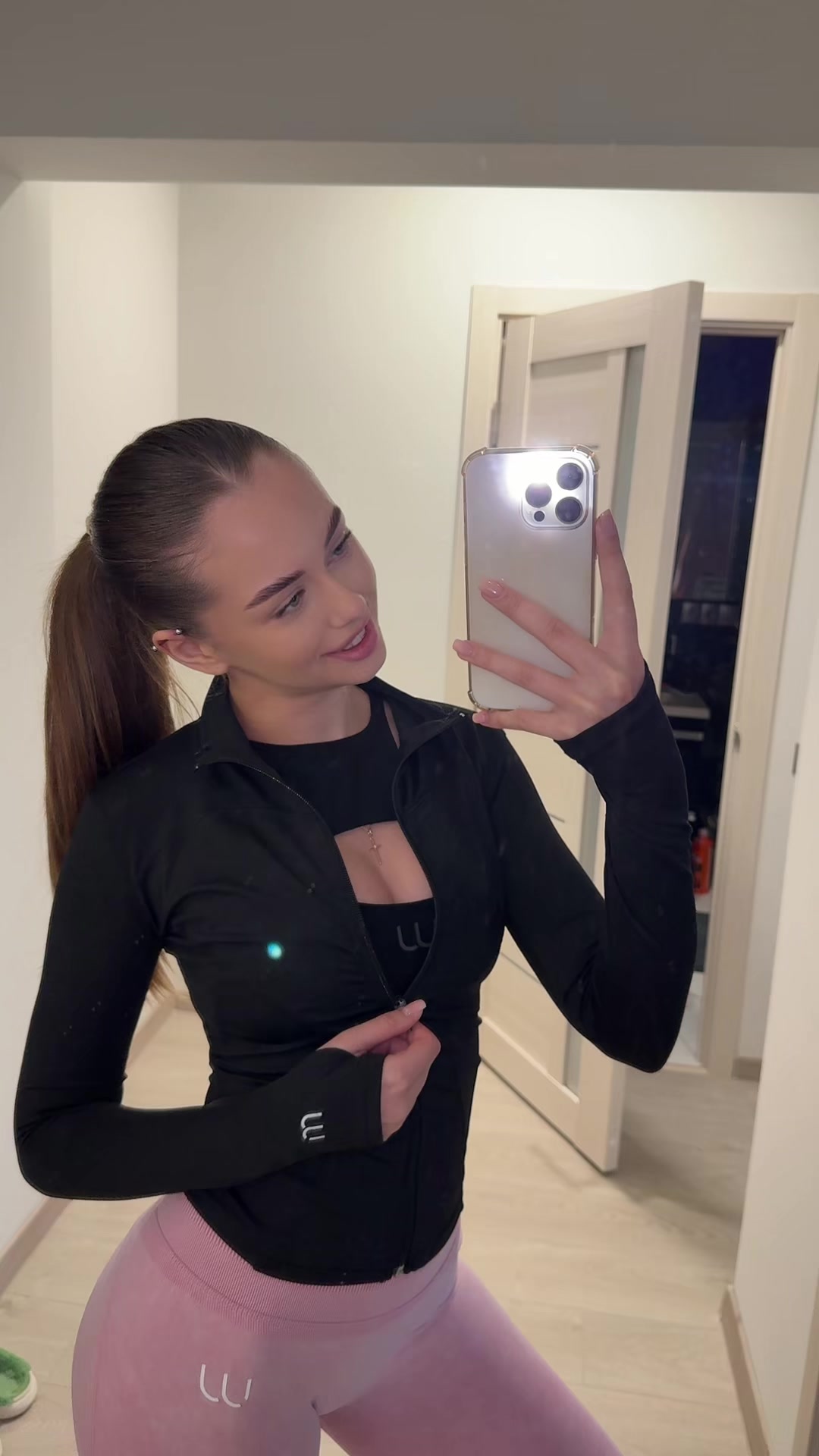 @Arina🎀