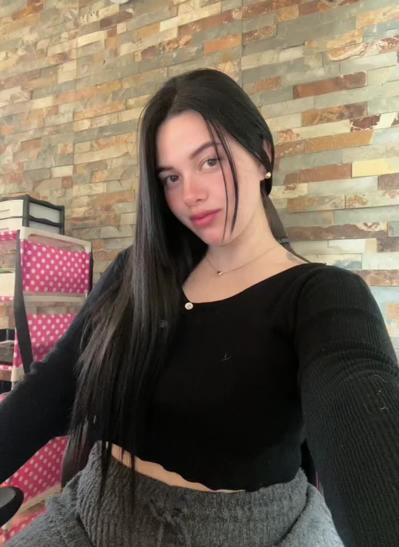 @rebee_beca