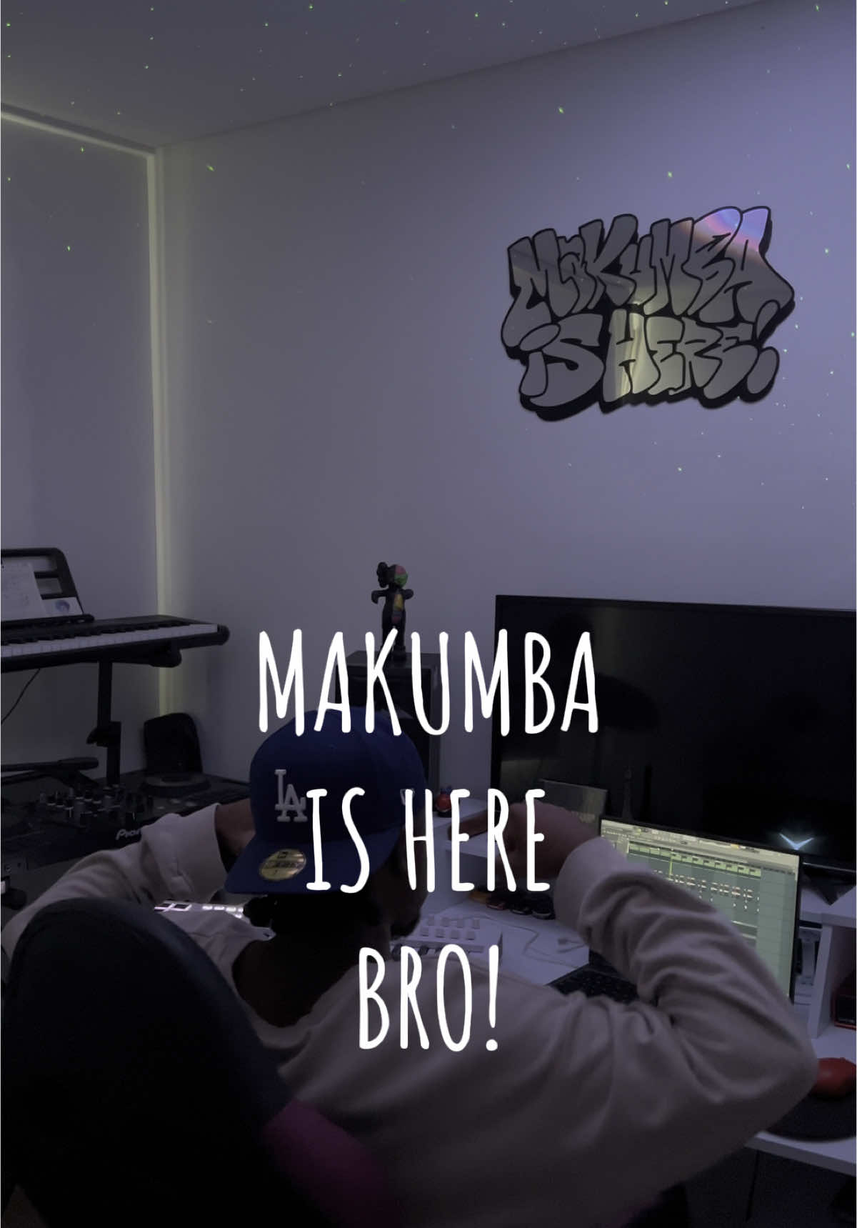 @makumbaishere