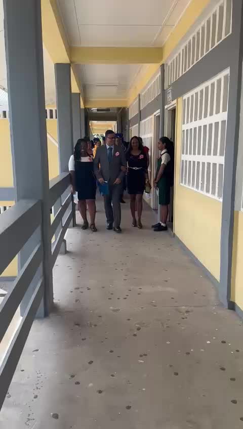 @Tara👩&zwj;🏫❤