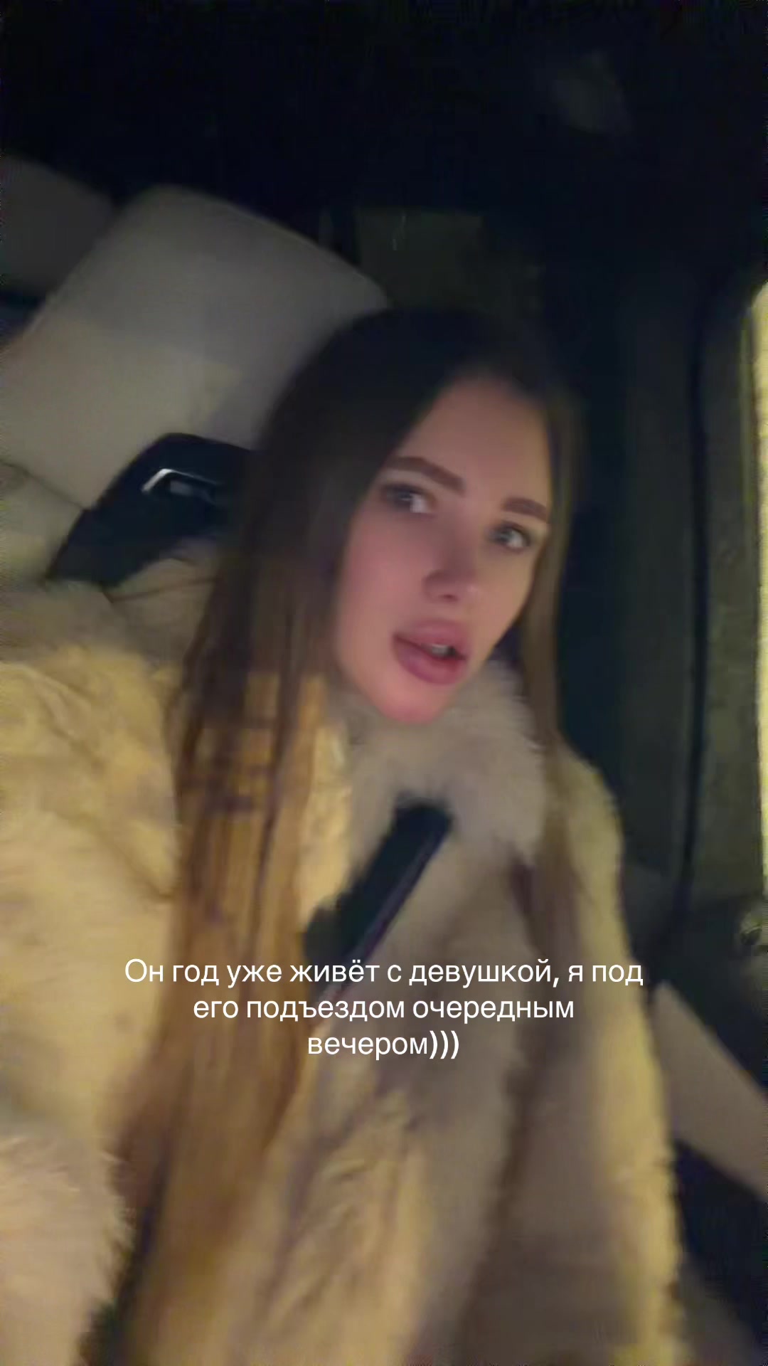@власниця бренду одягу