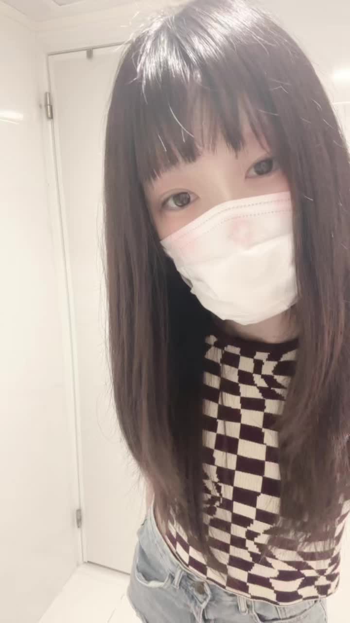 @実猫みねこ(՞ . .՞)੭"