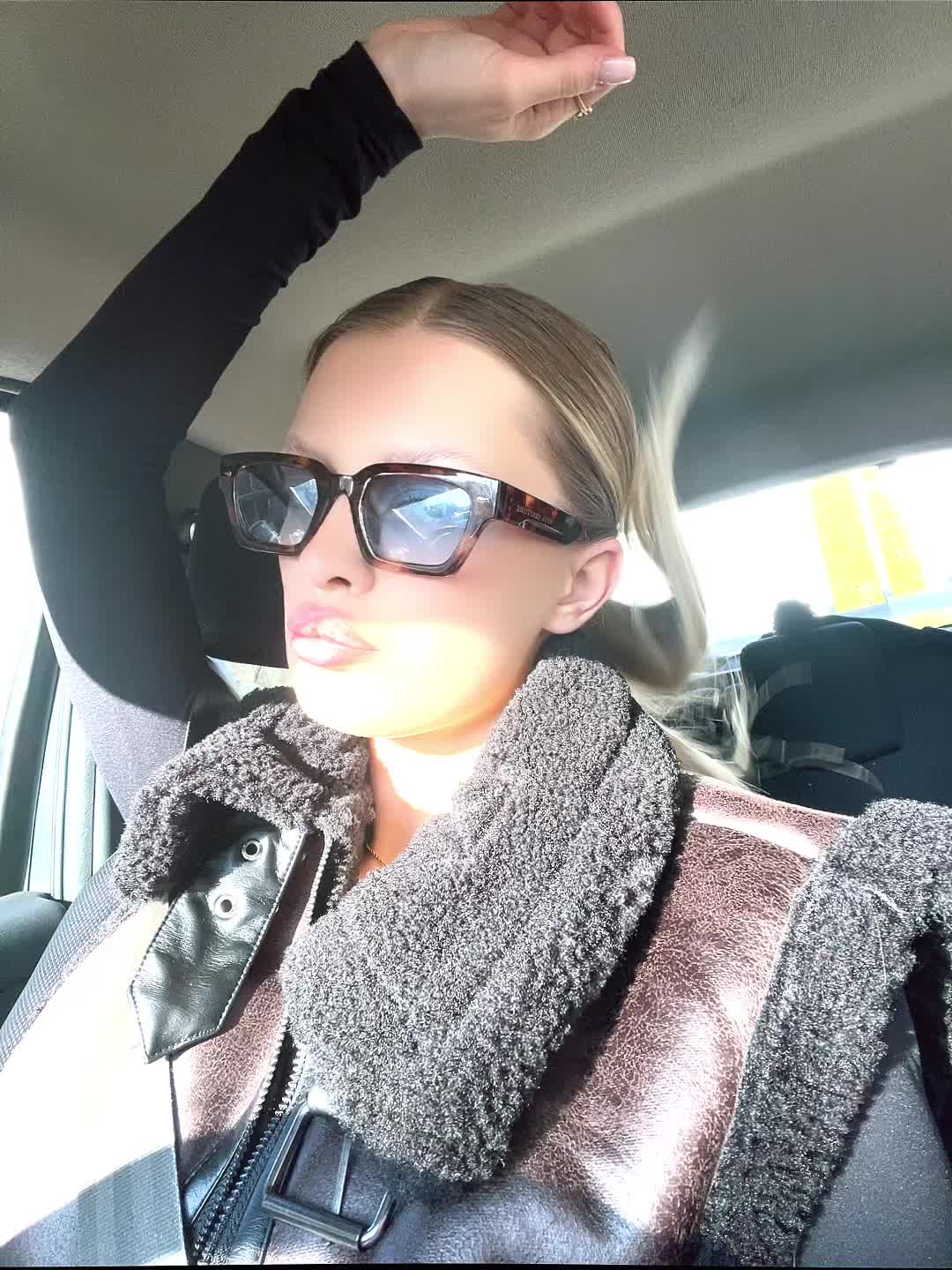 @Andjela