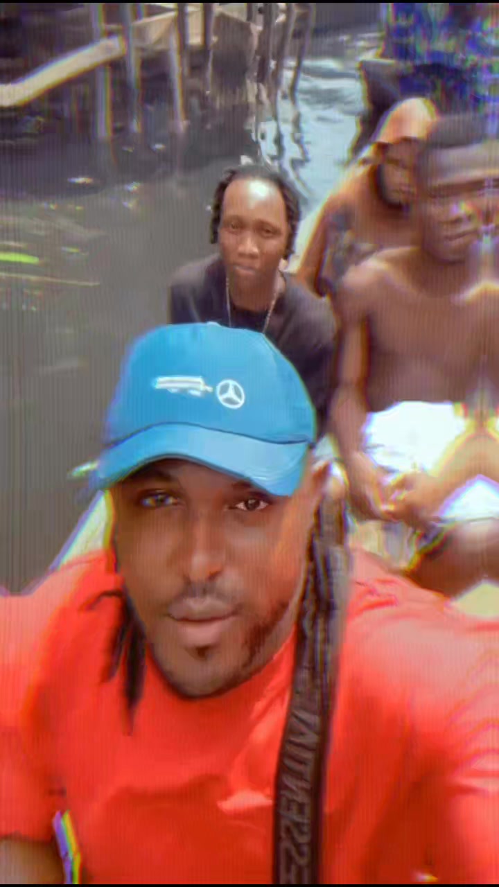 @Tiwa Sleek