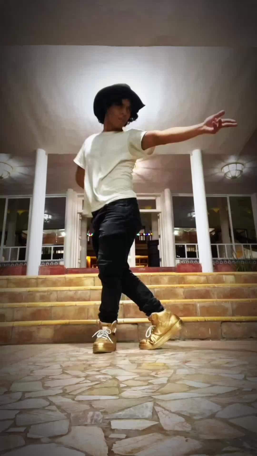 @Kldance