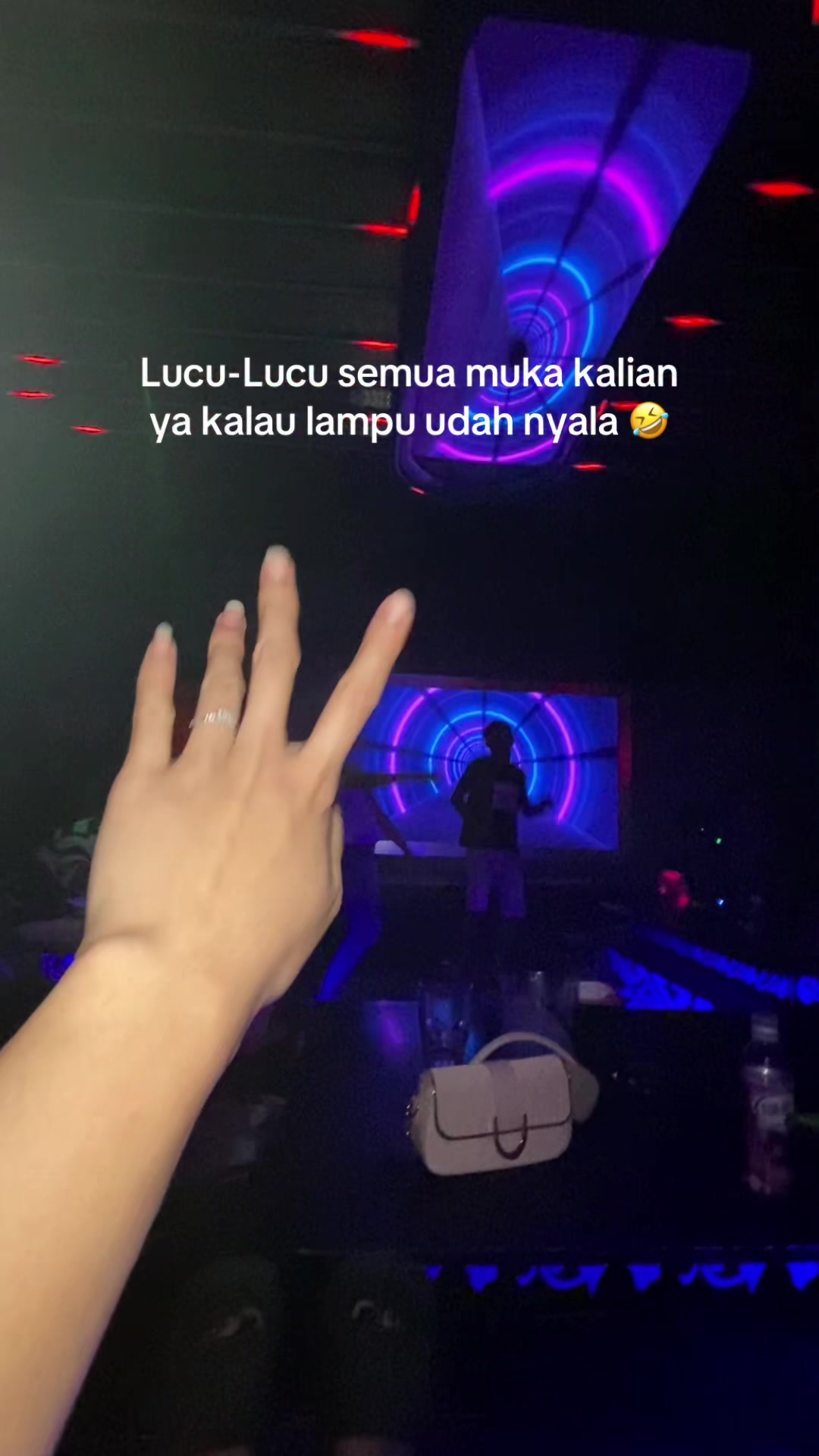 @N🫧