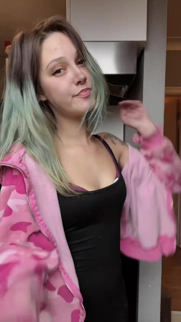 @ᗩᖇI ᗷᗩᗷYY👿