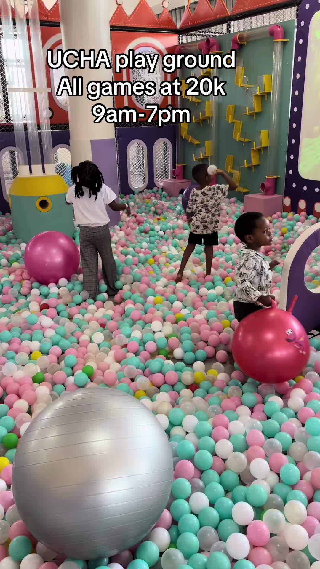 @UCHA kids corner/fluffy