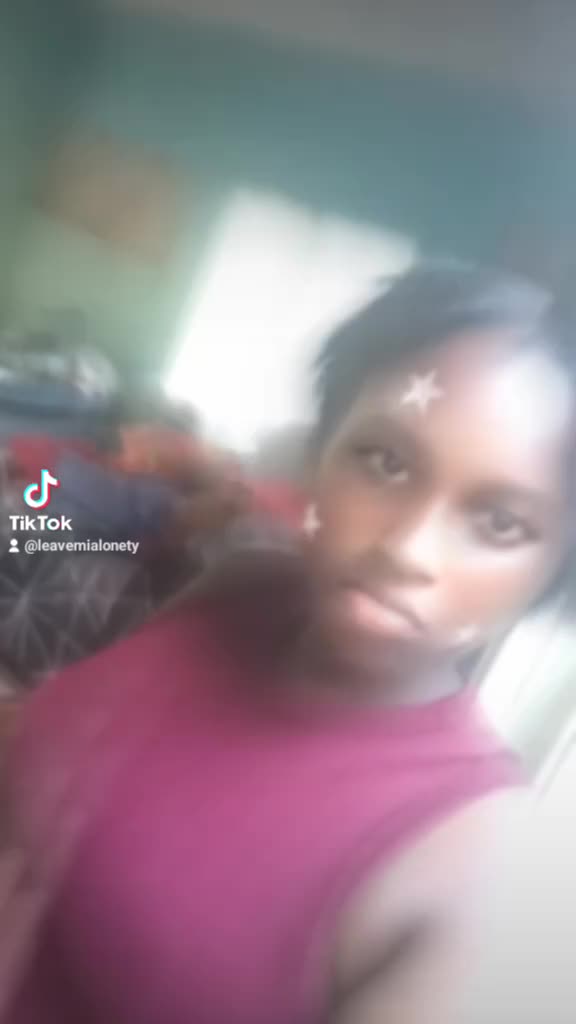 @lati.pon.the.app🤞🤞🤏🤏😜