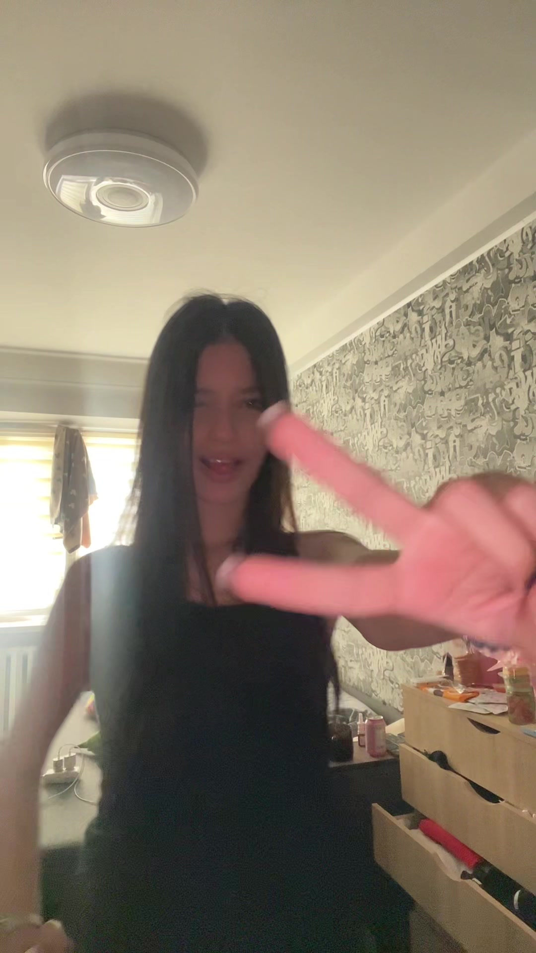@laura