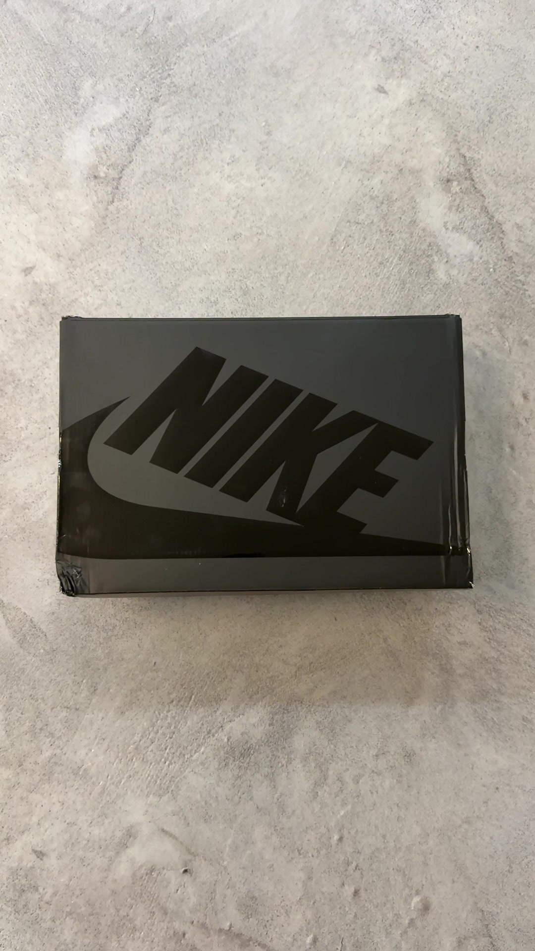 @sneakerloaded