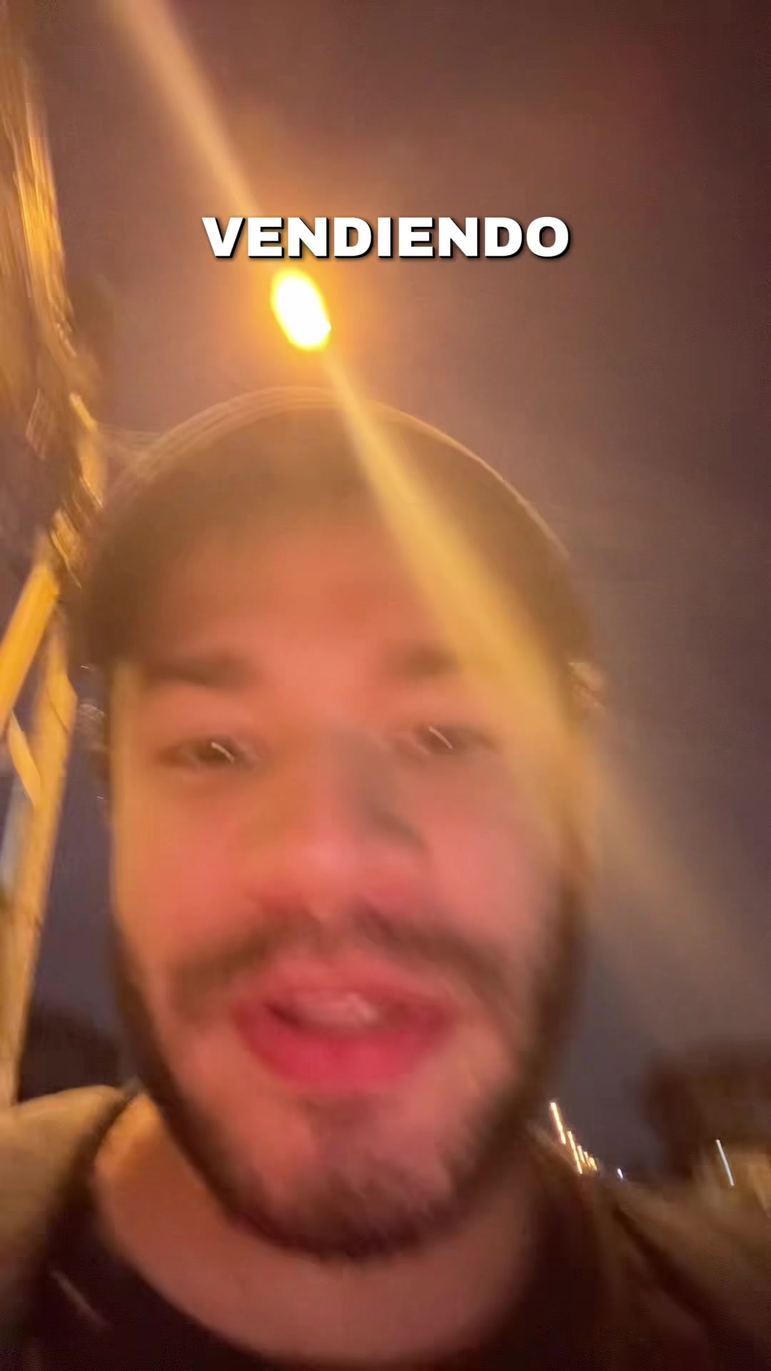 @Lando el chico de los t&iacute;teres
