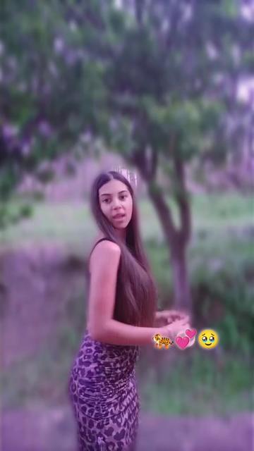 @💜𝔐𝔬𝔫𝔶𝔠𝔞(♡-_-♡)💜