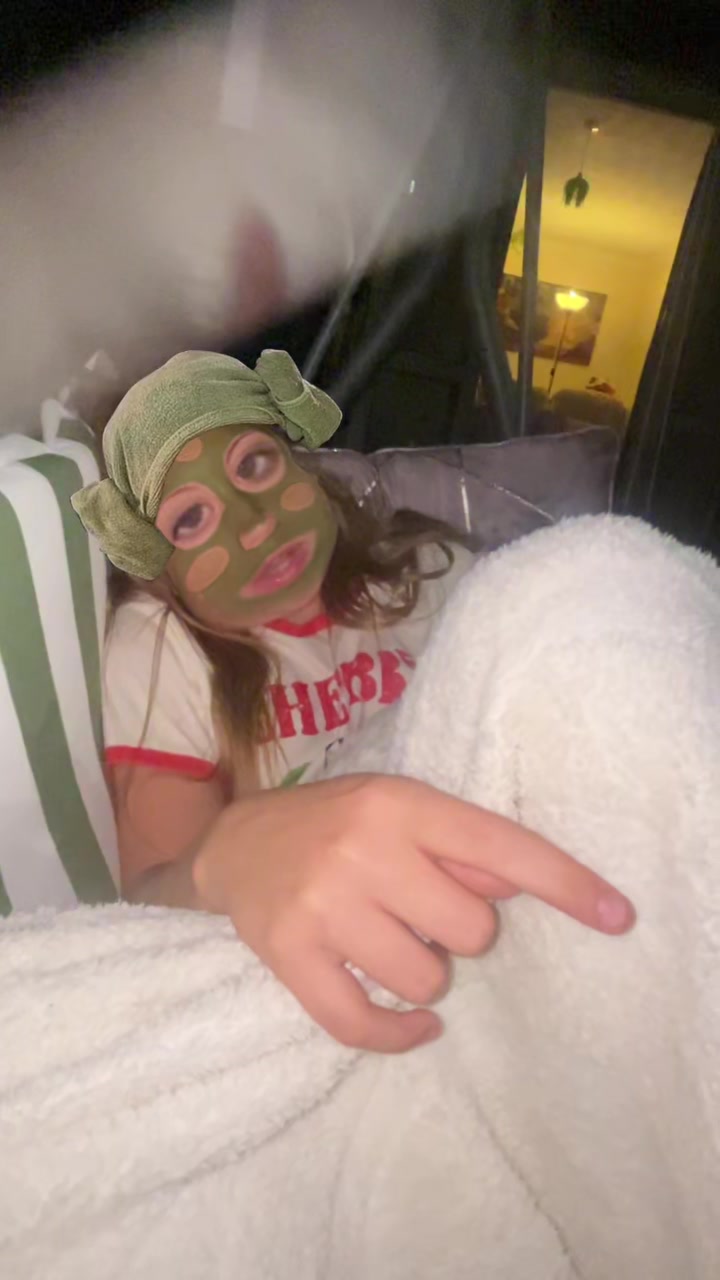 @Ella_thesmella